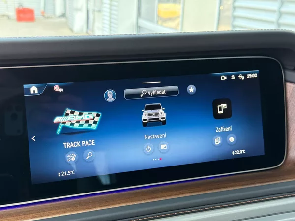 Mercedes-Benz Třídy G 63 AMG MANUFAKTUR, SUPERIOR - foto 41