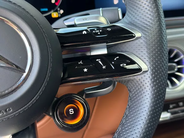 Mercedes-Benz Třídy G 63 AMG MANUFAKTUR, SUPERIOR - foto 43