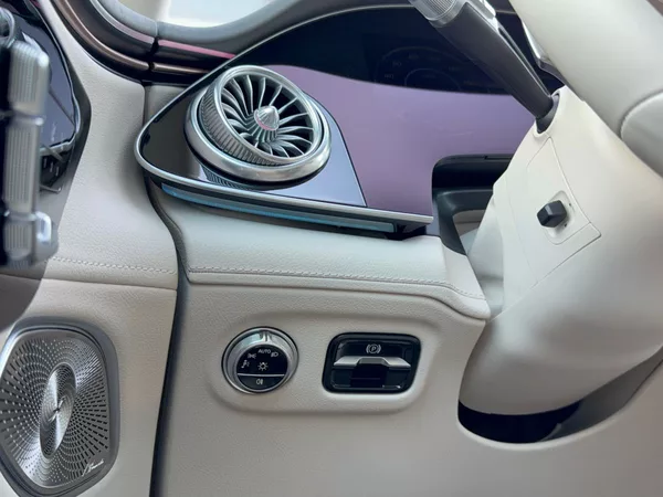 Mercedes-Benz EQS 580 4MATIC SUV Electric Art Ed - foto 21