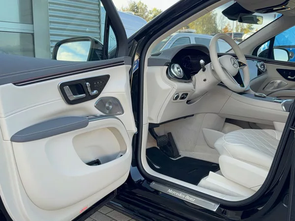 Mercedes-Benz EQS 580 4MATIC SUV Electric Art Ed - foto 23
