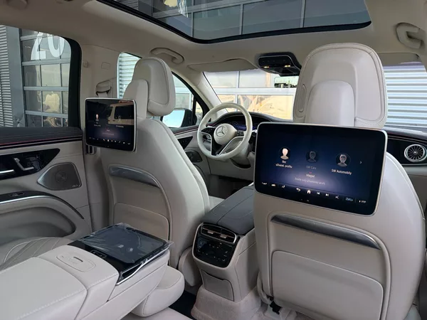 Mercedes-Benz EQS 580 4MATIC SUV Electric Art Ed - foto 27