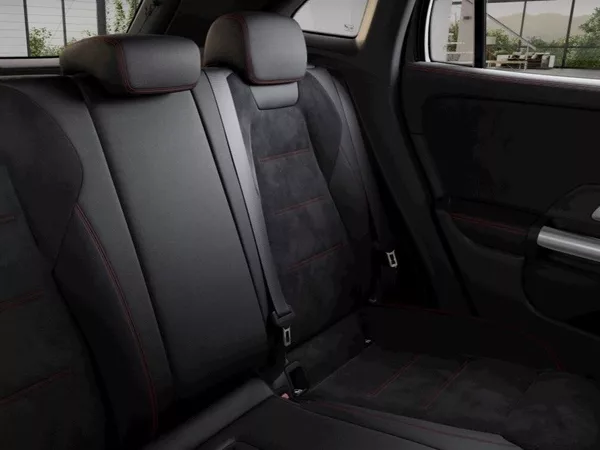 Mercedes-Benz GLA 200 d 4MATIC Edition 140 Years - foto 8