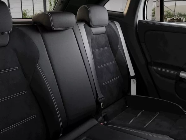 Mercedes-Benz GLA 200 d 4MATIC - foto 8