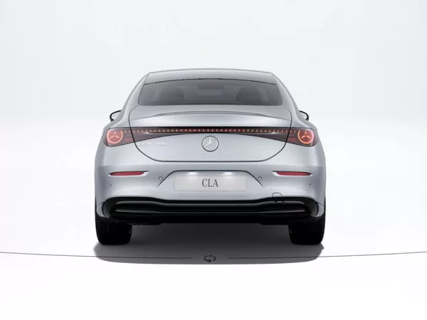 Mercedes-Benz CLA 180 - foto 5