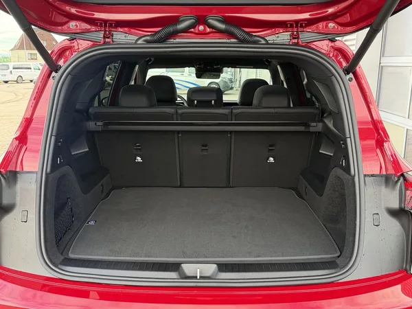 Mercedes-Benz GLB 250+ s technologií EQ - foto 13