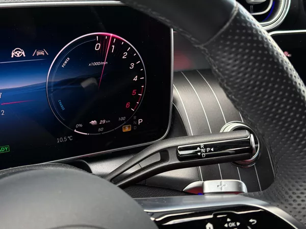 Mercedes-Benz GLC 300 de 4MATIC AMG kupé - foto 20