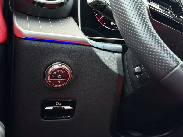 Mercedes-Benz GLC 300 de 4MATIC AMG kupé - foto 21
