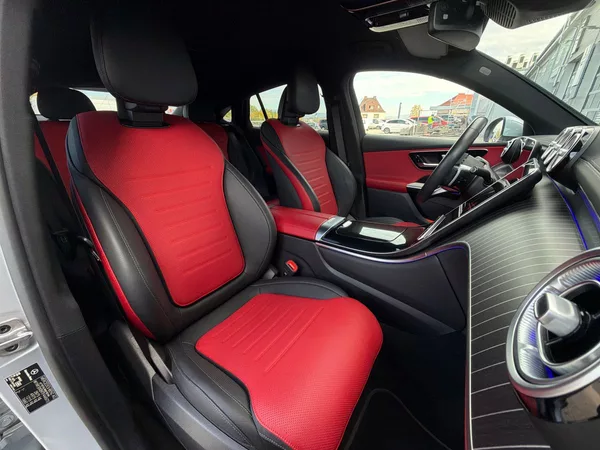 Mercedes-Benz GLC 300 de 4MATIC AMG kupé - foto 28
