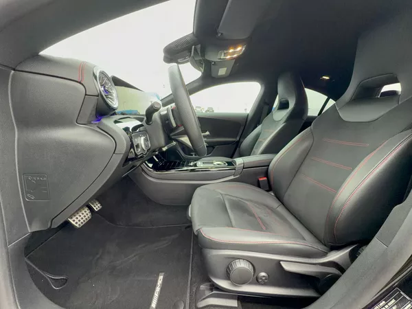 Mercedes-Benz CLA 180 d AMG - foto 15