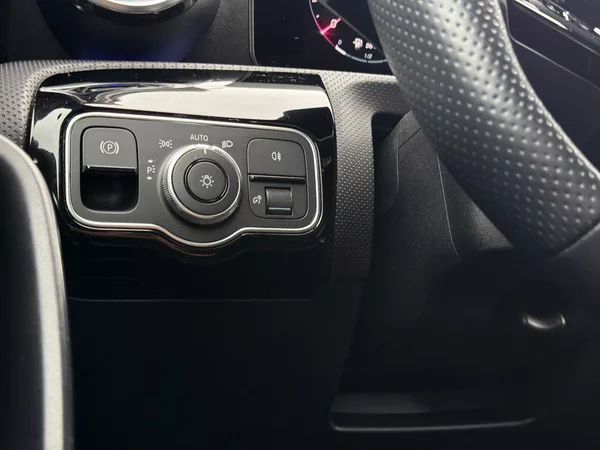 Mercedes-Benz CLA 180 d AMG - foto 21