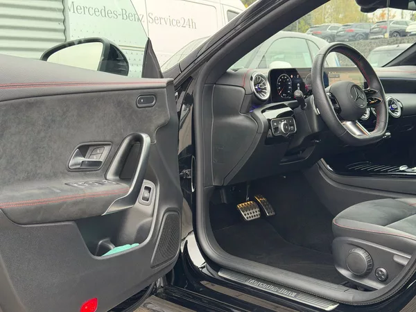Mercedes-Benz CLA 180 d AMG - foto 23