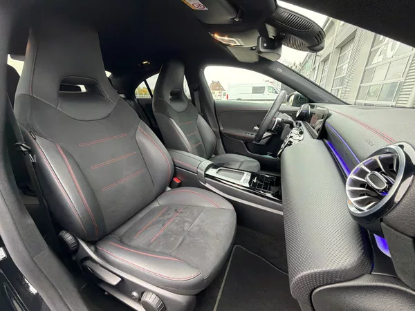 Mercedes-Benz CLA 180 d AMG - foto 28