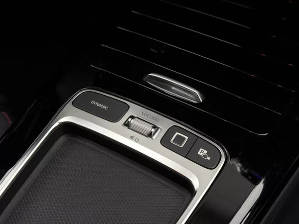 Mercedes-Benz CLA 180 d AMG - foto 29