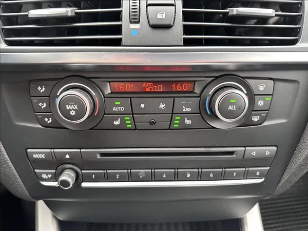 BMW X3 2,0 4x4 20i NAVIGACE - foto 19