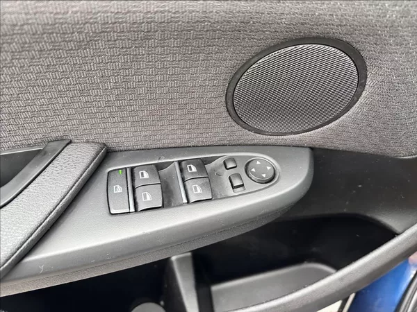 BMW X3 2,0 4x4 20i NAVIGACE - foto 24