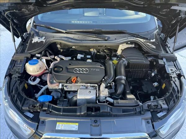 Audi A1 1,4 SPORTBACK Top stav - foto 11