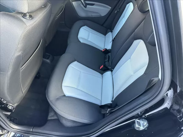 Audi A1 1,4 SPORTBACK Top stav - foto 13