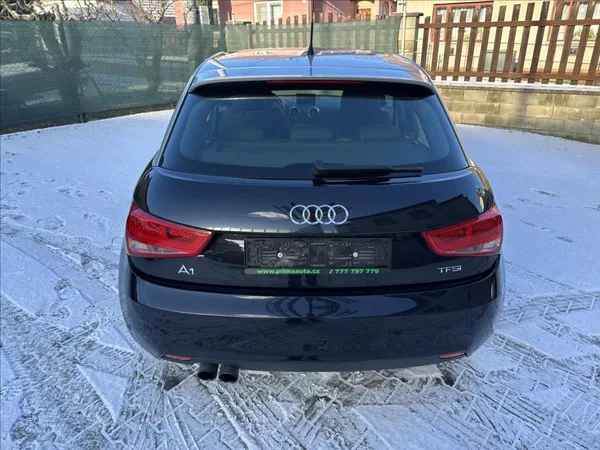 Audi A1 1,4 SPORTBACK Top stav - foto 6