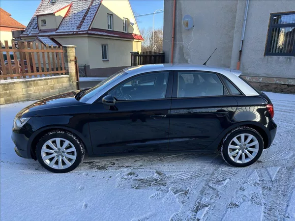 Audi A1 1,4 SPORTBACK Top stav - foto 8