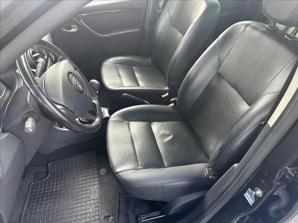 Dacia Duster 1,6 4x4 1.majitel. - foto 12
