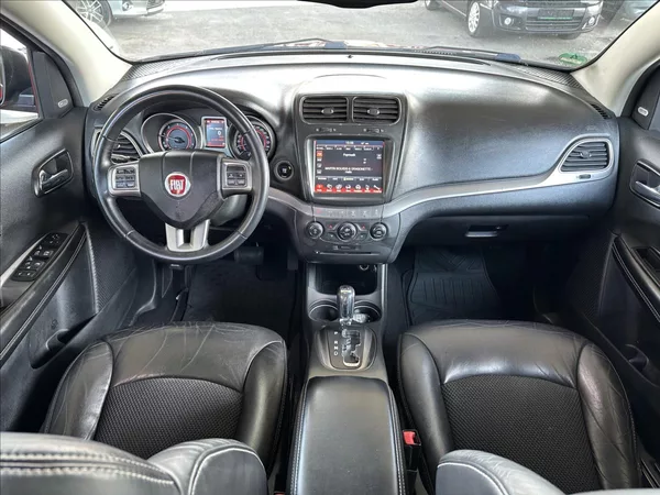Fiat Freemont 2,0 CROSS 4x4 AUTOMAT - foto 18