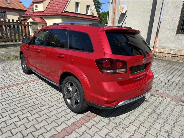 Fiat Freemont 2,0 CROSS 4x4 AUTOMAT - foto 8