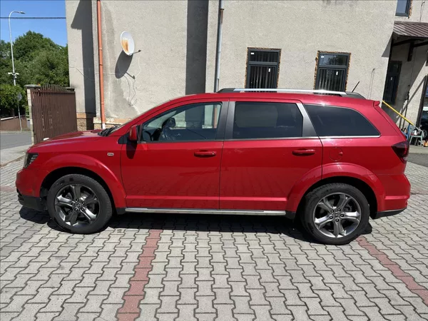 Fiat Freemont 2,0 CROSS 4x4 AUTOMAT - foto 9