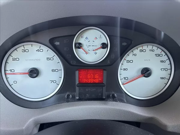 Fiat Scudo 2,0 8míst TOP STAV - foto 16