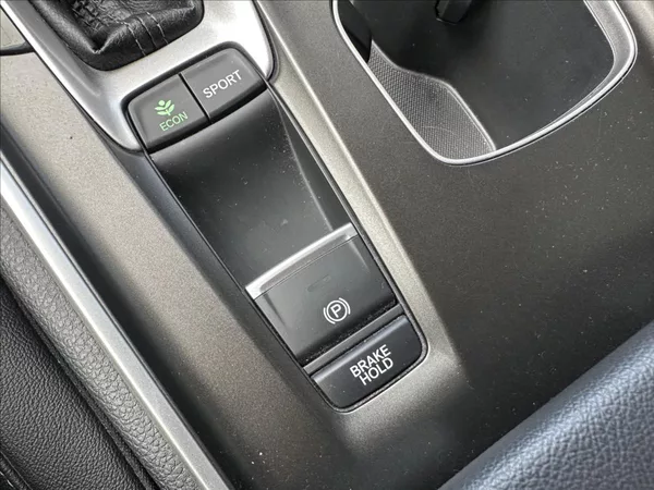 Honda Accord 1,5 TURBO SPORT AUTOMAT - foto 19