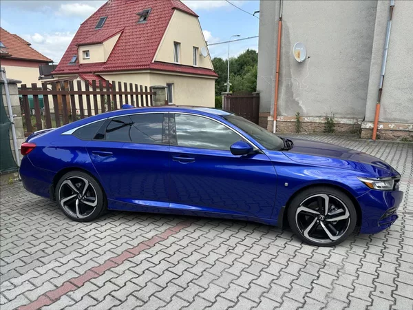 Honda Accord 1,5 TURBO SPORT AUTOMAT - foto 2