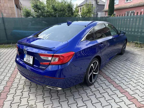 Honda Accord 1,5 TURBO SPORT AUTOMAT - foto 3