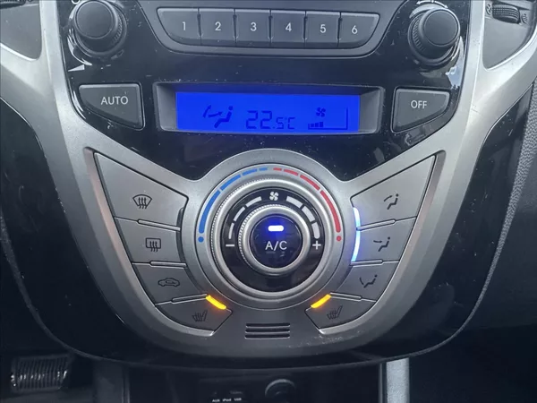 Hyundai ix20 1,6 AUTOMAT 1.majitel - foto 17