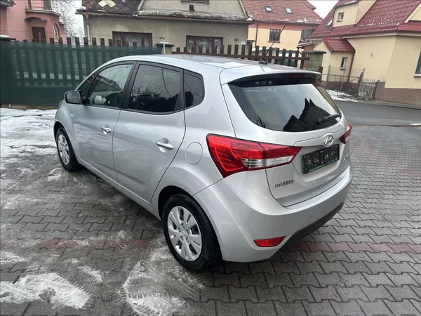 Hyundai ix20 1,6 AUTOMAT 1.majitel - foto 7