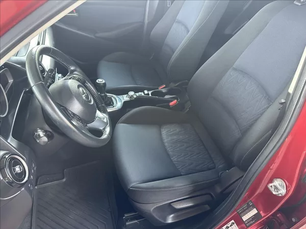 Mazda 2 1,5 - foto 11