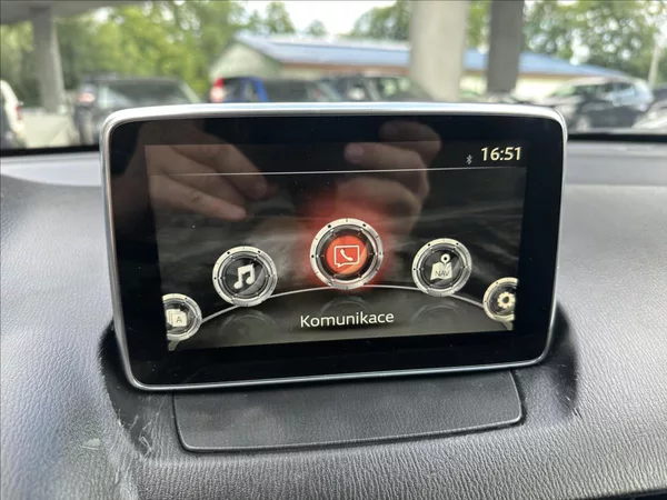 Mazda 2 1,5 - foto 15