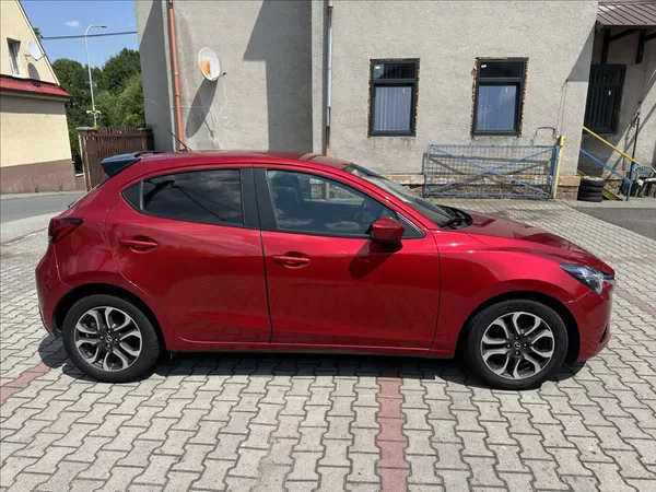 Mazda 2 1,5 - foto 2