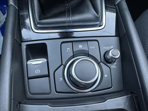 Mazda 3 2,0 EXCLUSIVE G120 - foto 18