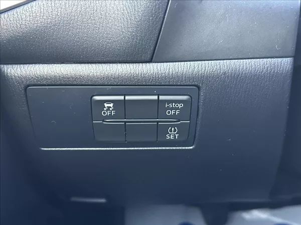 Mazda 3 2,0 EXCLUSIVE G120 - foto 21