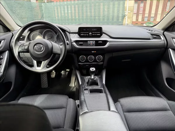 Mazda 6 2,0 - foto 14
