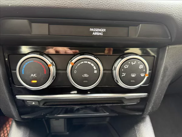 Mazda 6 2,0 - foto 17