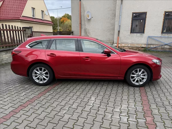 Mazda 6 2,0 - foto 2