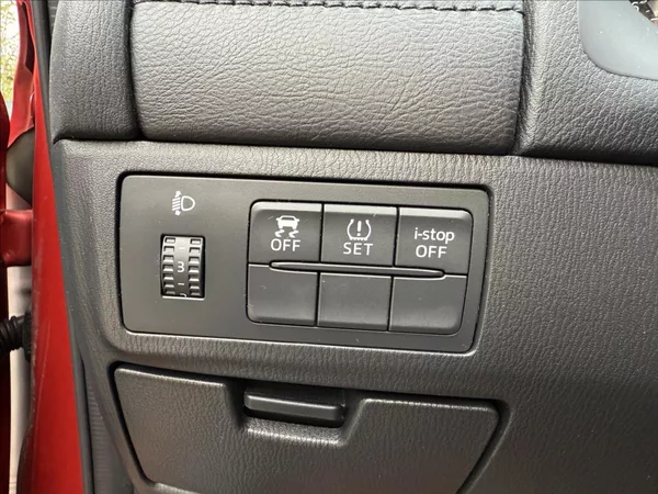 Mazda 6 2,0 - foto 21