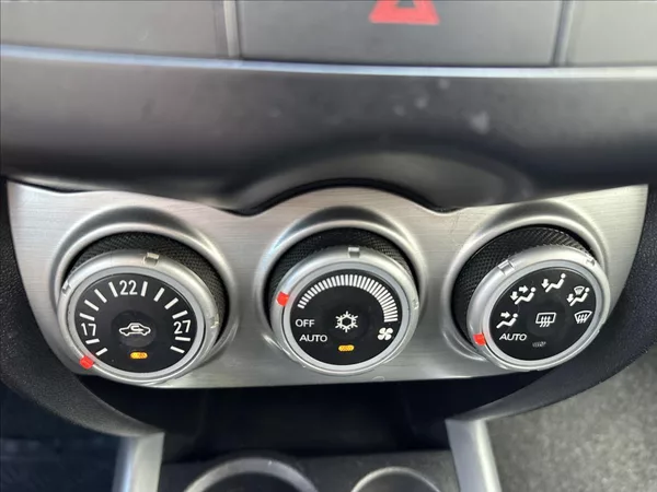 Mitsubishi ASX 1,6 TAŽNÉ - foto 18