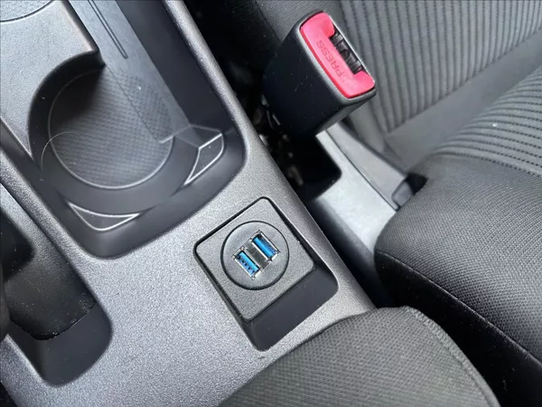 Mitsubishi Lancer 1,6 1.majitel.,Top stav - foto 18