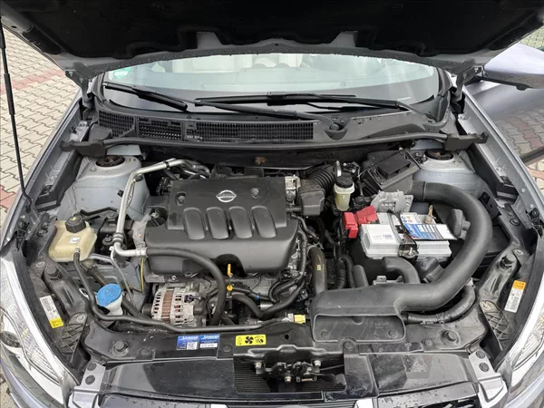 Nissan Qashqai 2,0 4x4 AUTOMAT TEKNA - foto 11