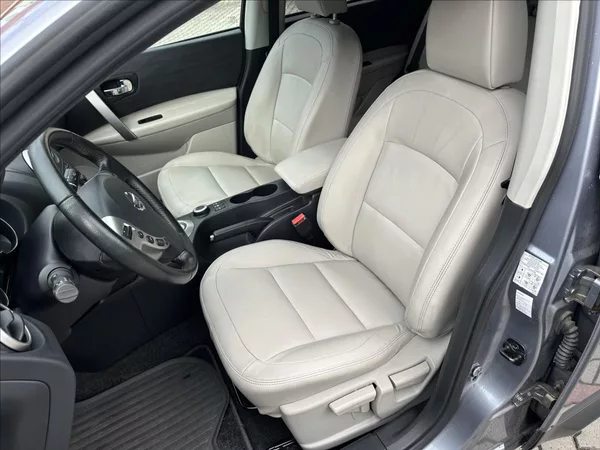 Nissan Qashqai 2,0 4x4 AUTOMAT TEKNA - foto 12
