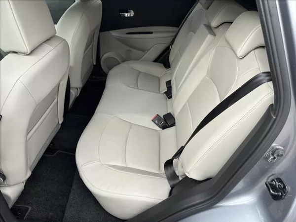 Nissan Qashqai 2,0 4x4 AUTOMAT TEKNA - foto 13