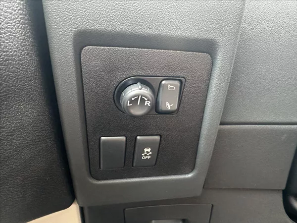 Nissan Qashqai 2,0 4x4 AUTOMAT TEKNA - foto 21