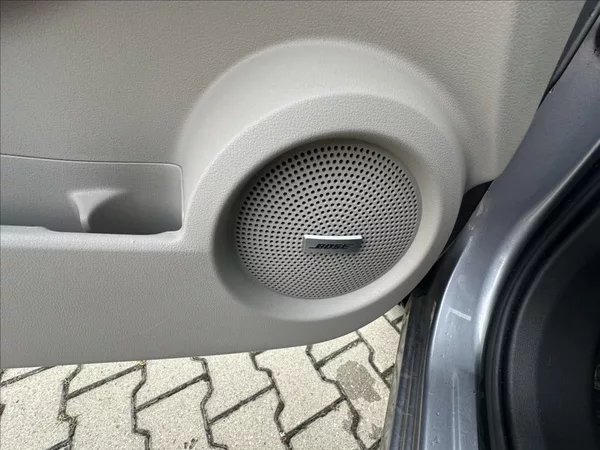 Nissan Qashqai 2,0 4x4 AUTOMAT TEKNA - foto 24