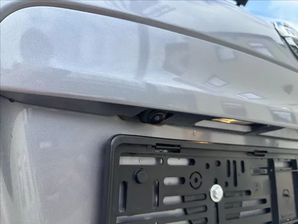 Nissan Qashqai 2,0 4x4 AUTOMAT TEKNA - foto 26